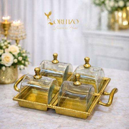 مضيفة رباعية مع غطاء نحاس هندي اطار ذهبي