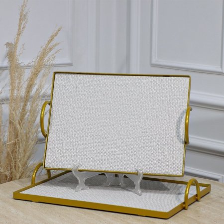 طقم صواني /2 مستطيل اطار تنك ذهبي وجه قماش ابيض وسكني بيدين مقبض