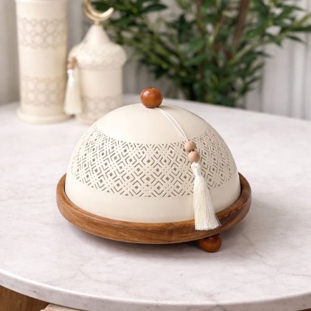 مضيفة كعك تمر تنك بيج قاعدة خشب