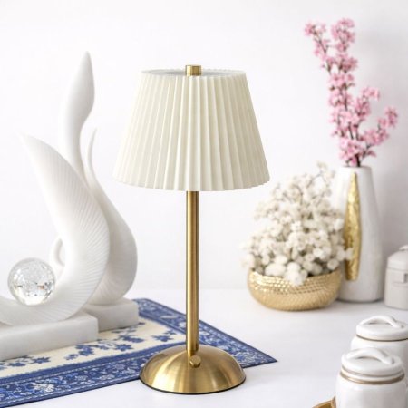 مصباح طاولة كريستال LED بإضاءة متعددة الألوان