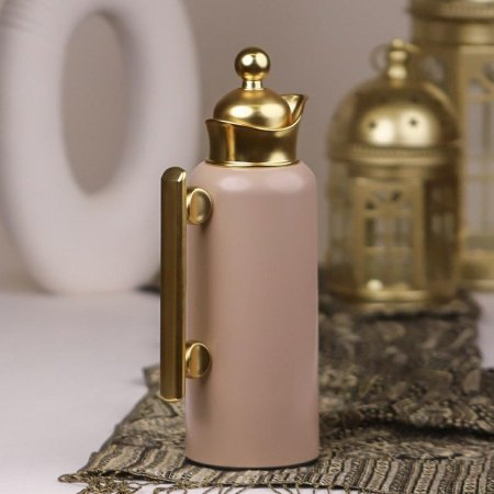 تيرموس قهوة موكا يد ذهبي