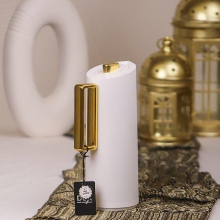 تيرموس قهوة ابيض يد ذهبي