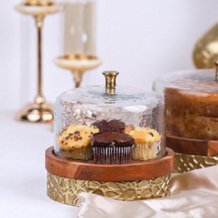 جاط كعك خشب و نحاس هندي بغطاء زجاج