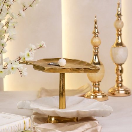 مضيفة طبقتين نحاس هندي مع رخام شكل ورقة D105