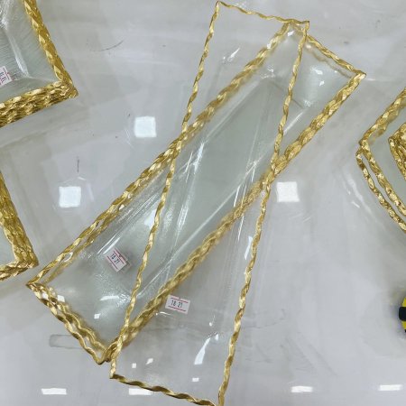 صحن ضيافة زجاج مستطيل اطار ذهبي 18-21