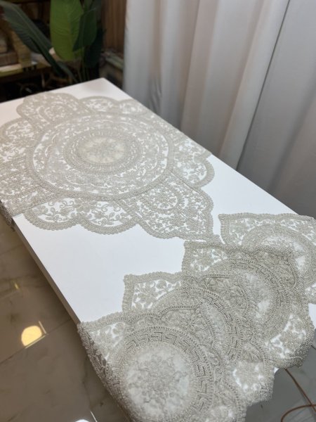 شرشف مربع + 4 سكملات