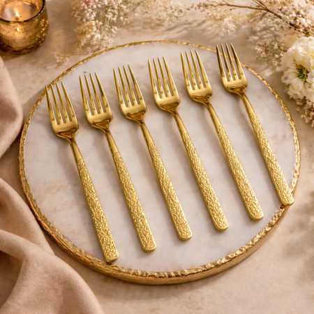 طقم 6 شوك طعام فاخر بتصميم أنيق ولون ذهبي لامع كبير