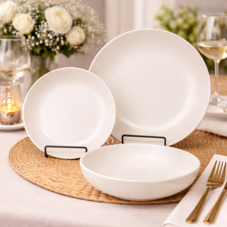 طقم صحون فاخر بلون أوف وايت (عاجي) أنيق مكوّن من 18 قطعة