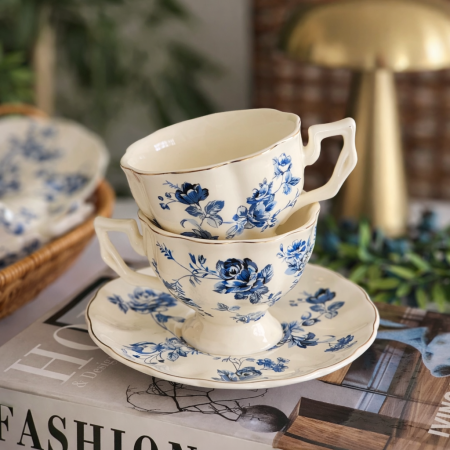 طقم فناجين شاي 6 +6 فناجين بتصميم كلاسيكي فاخر