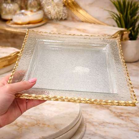 صحن تقديم زجاج فاخر بإطار ذهبي – تصميم أنيق وعصري