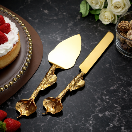 طقم تقديم كيك فاخر (سكين + ملعقة تقديم) بتصميم ذهبي 3-1