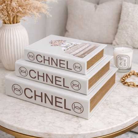 كتب ديكور فاخرة بتصميم CHANEL