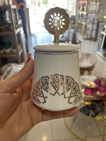 سكرية ابيض