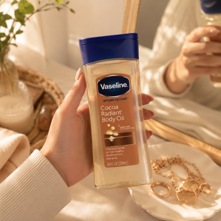 زيت الجسم فازلين كاكاو راديانت – Vaseline Cocoa Radiant Body Oil 200ml