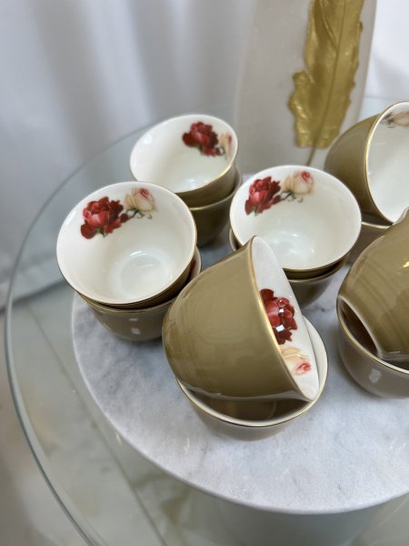 فناجين قهوة سادة لون زيتي ( 12 )